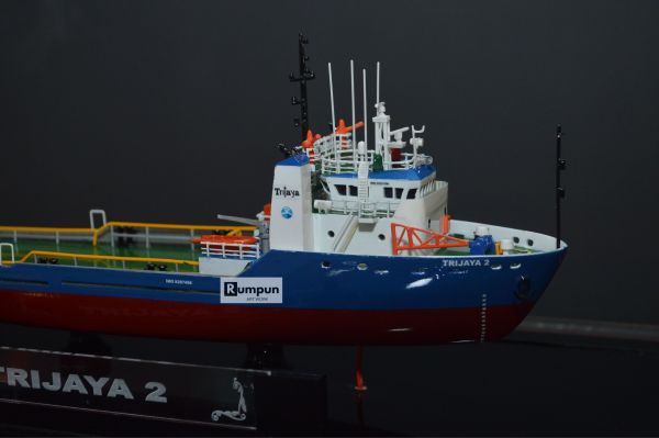 Miniatur Kapal Trijaya 2 AHTS
