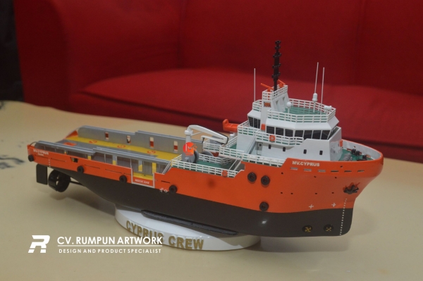 Miniatur Kapal Supply SV Cyprus