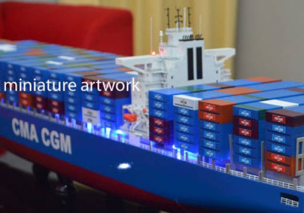 Miniatur Kapal Container CMA CGM Othello
