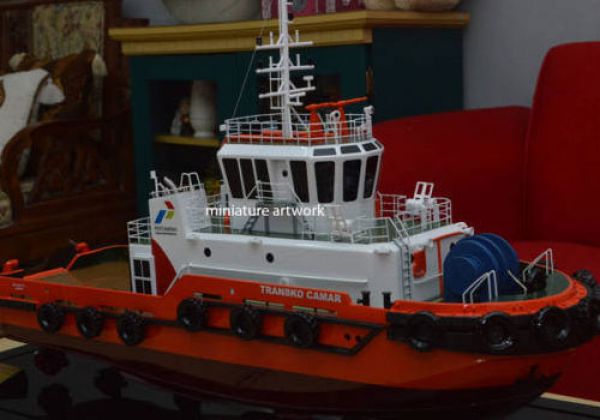 Miniatur Kapal Tug Boat Transco Camar