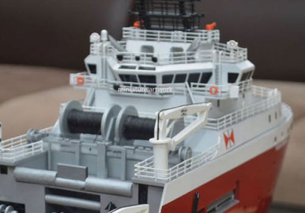 Miniatur Kapal Supply Pacific Defiance