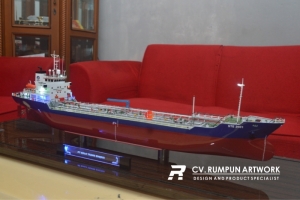 Miniatur Kapal Tanker STE 2001