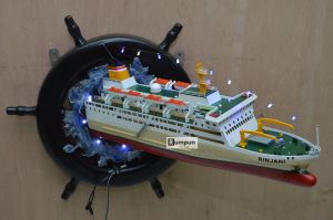Miniatur Kapal Pelni Gantung