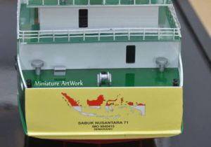 Miniatur Kapal KM Sabuk Nusantara 71