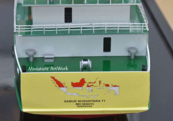 Miniatur Kapal KM Sabuk Nusantara 71
