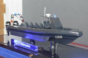 Miniatur Kapal Kapal Perang Sea Rider