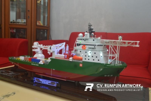 Miniatur Kapal Surf Allamanda