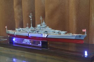 Miniatur Kapal KRI Bismarck