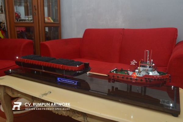 Miniatur Kapal TB JJW 11 &amp; BG SHM 11