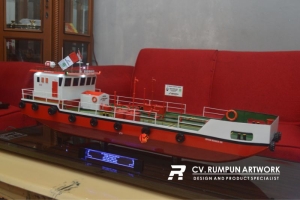 Miniatur Kapal SPOB Bunga 06