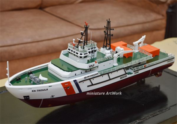 Kapal Crewboat Trisula