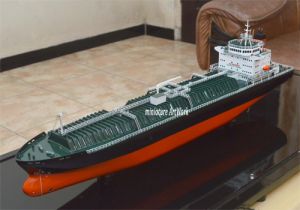 Kapal Cut-Out Crude Oil Tanker