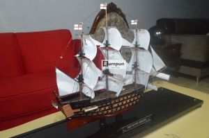 Miniatur Kapal Layar HMS Victory England