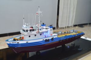 Miniatur Kapal Supply Gagak