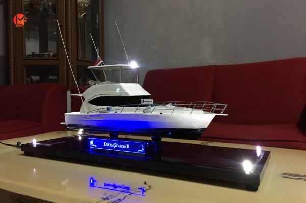 Miniatur Survey Boat Dream Catcher