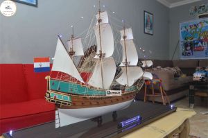 Miniatur Kapal Layar Dagang VOC Batavia