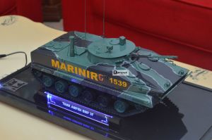 Miniatur Mobil Tank Ampibi Marinir 1539