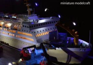 Miniatur PELNI Night Diorama