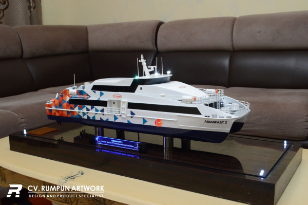 Miniatur Kapal Yacht Asianfast 2